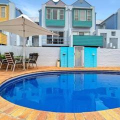 3-Bed with Alfresco Dining & Pool in Batemans Bay