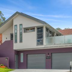 Pristine 1-Bed Coastal Refuge