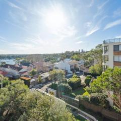 NEW! Delightful 1BR Sydney City Escape