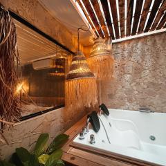 LUXURY PALACE POBLADO MANILA