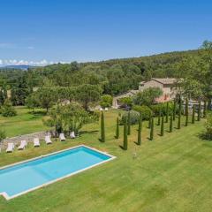 magnificient property with heated swimming-pool in the luberon - 14 persons