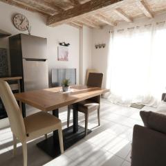 nice gite in a small residence with swimming pool to share in fontvieille, in the alpilles in provence, 2 persons