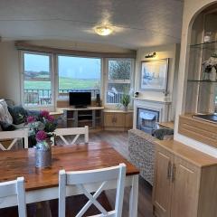 Captivating 2-Bed static caravan in Holyhead