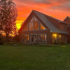 Sunset Hideaway, Main House