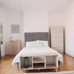2 New bed flat in hammersmith