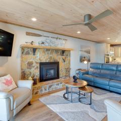 Lakefront Townhome with Dock 6 Mi to Blue Ridge!