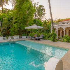 Loto Bianco by Hireavilla - 4BR with Private Pool in Siolim