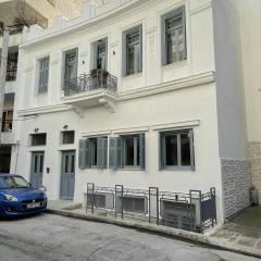 Piraeus art deco apartment