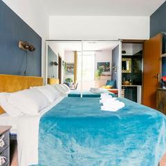 Guest Art Trastevere Station with AC