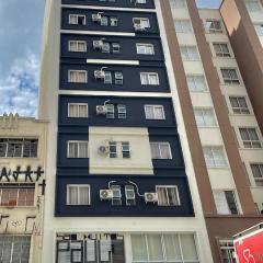 Hotel Neon - próximo a 25 de março, Bom Retiro e Brás, á 2min do mirante Sampa SKY e pista de skate Anhangabaú