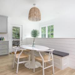 Cottontail Cottage Pet-friendly, Fire Pit & 10 Min. to Downtown AVL!