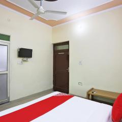 OYO 62761 Hotel Daksh