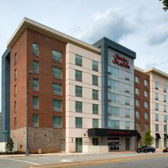 Hampton Inn & Suites Greensboro Downtown, Nc