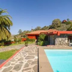 El Jardin de Santa Brígida with private pool, sauna & jacuzzi