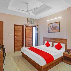 OYO Flagship Hotel Smile Residency Near Dwarka Sector 9 Metro Station