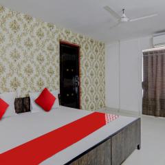 OYO Flagship Ck Inn Near Chaudhary Charan Singh International Airport