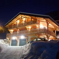 Le p'tit Suisse, chalet savoyard