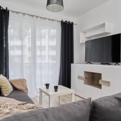 Quiet Apartments with Balcony Zakładowa by Renters