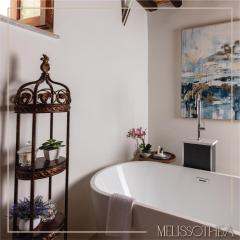 Melissothea Stone Suites