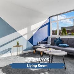 Tipton 3 Bedroom House Garden Sleeps 7 - JRR Stays