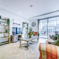 Stunning 2-Bed Apartment in London by 53 Degrees Property, City Centre, Amazing views!