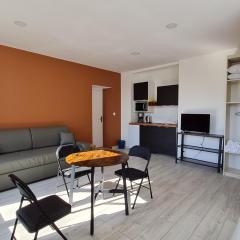 Appartement Lacroix-sur-Meuse, 2 pièces, 2 personnes - FR-1-585-92