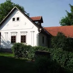 Creekside country cottage Nagyvisnyo/ Patakparti paraszthaz Nagyvisnyo