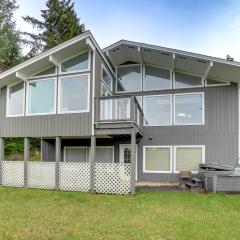 Peaceful Port Orford Retreat with Hot Tub and Views!