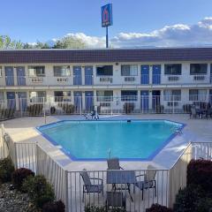 Motel 6-Reno, NV - Livestock Events Center