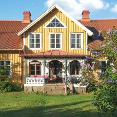 5 Bedroom Lovely Home In Fgelfors