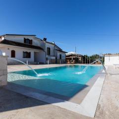 Tenuta San Cassiano With Garden And Pool - Happy Rentals