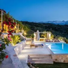Aoria Villa By Hope Estate