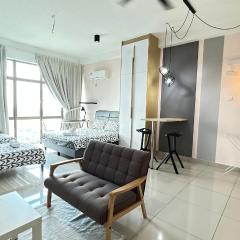 Palazio Serviced Apartment in Mount Austin near Aeon IKEA Toppen HSI
