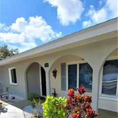 Sarasota beautiful 3 bedroom vacation home near to the beach