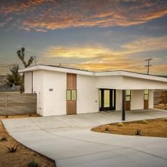 Modern Joshua Tree Village Home