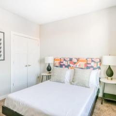 CozySuites TWO Classy Music Row Condos with parking
