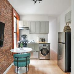 153-5A Charming 2BR LES W D