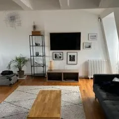 Appartement sur les toits de Paris vue Tour Eiffel 4 chambres