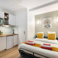 Guestrust - Arc de Triomphe Green