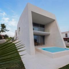 4 Bedroom Beautiful Home In Petrcane