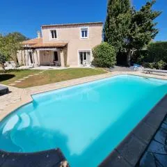 Villa avec Piscine, sans vis-à-vis, plage à 13mn à pieds