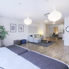 bHOTEL Nikke - 2BR Apt for 10ppl near Hondori Shopping