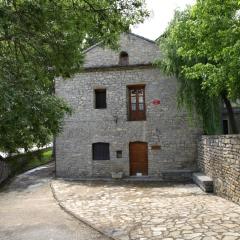 Albergue Ainsa - Morillo de Tou