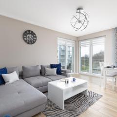 Seaside Porta Mare Apartment with Balcony Kołobrzeg by Noclegi Renters