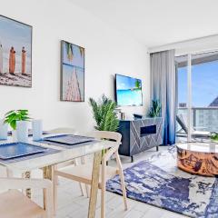 Luxury High Floor Corner 1BR Unit at W Resort Fort Lauderdale-Well stocked