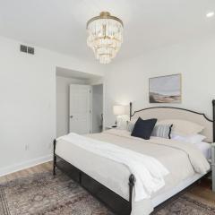 Silverwood Serenity: Large 2b 2b with Parking