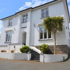 3 Bed in Tenby 73606
