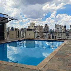 Flat Confortável - Academia - Piscina - Garagem - melhor localização do Itaim Bibi