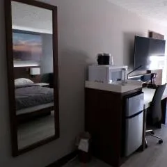Luxor Inn & Suites, a Travelodge by Wyndham