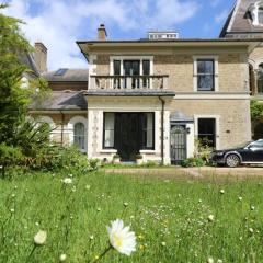 Grand Victorian family home - nestled between woodland and beach